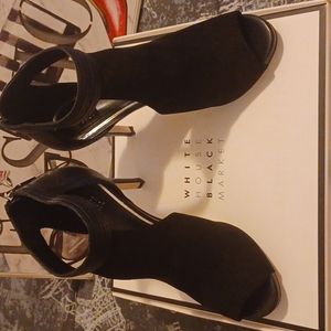 White House Black Market Peep Toe Shoe